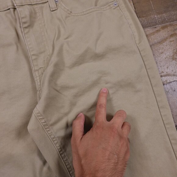 Levi's 541 Athletic Taper All Seasons Tech Khaki Pants - Men's W32 L38 Tall - Picture 4 of 14